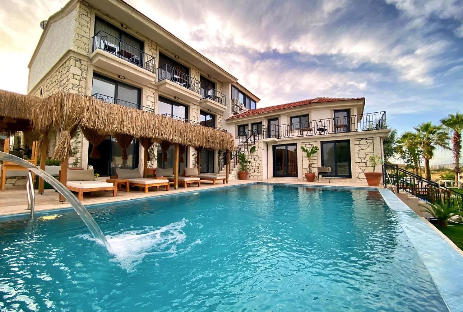 Lotus Port Hotel Alacati